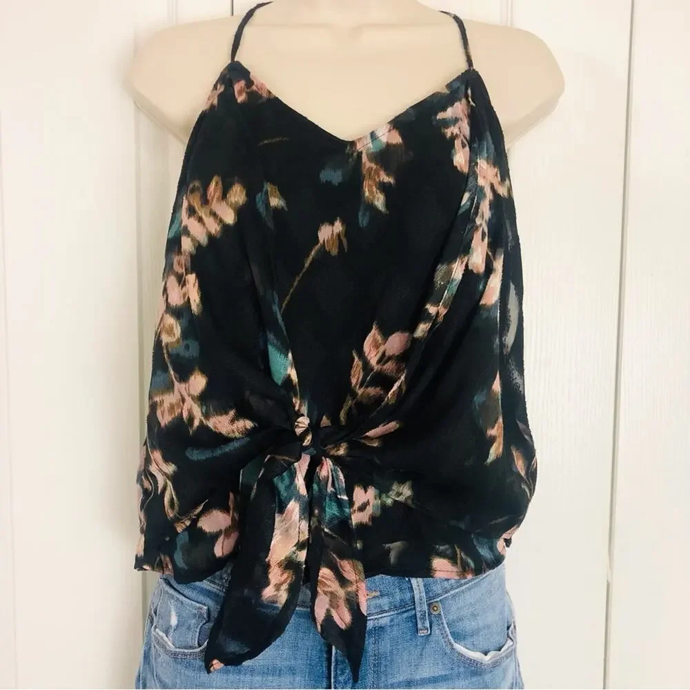 NWT Willow & Clay Black Floral Tank Top - Picture 3 of 16
